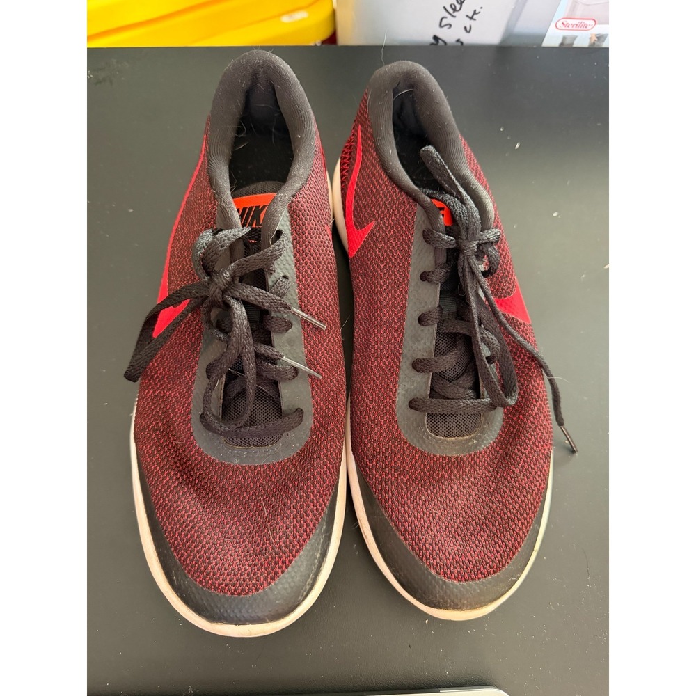 Nike Red and Black Sneakers in 8